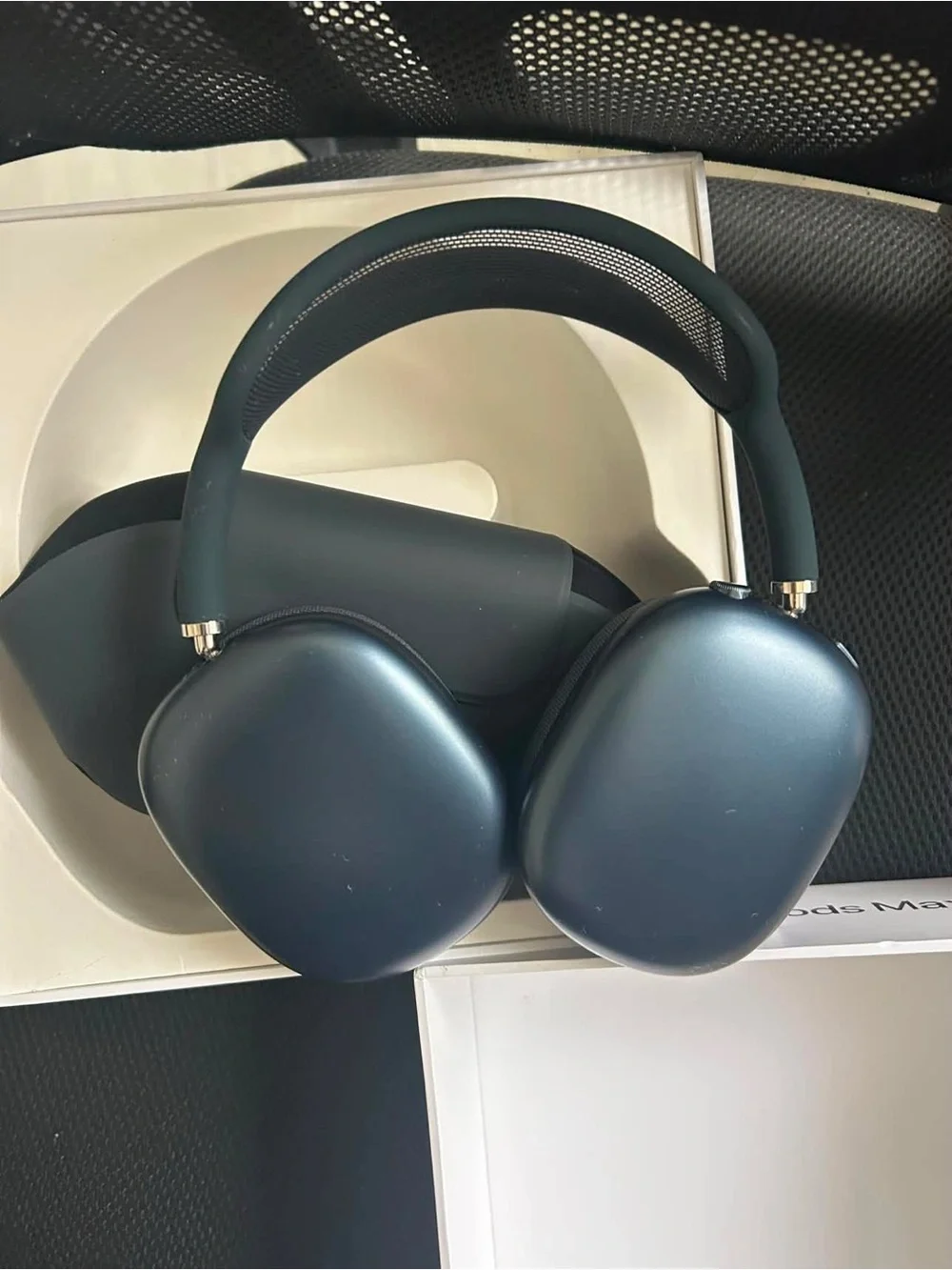 Apple AirPods Max Space Gray Over-Ear Headphones